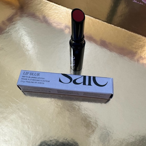 💋🫦💄 LIPSTICK BUNDLE 👀 - Picture 5 of 8